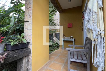 Área externa de casa à venda com 3 quartos, 200m² em Vila Pedro Moreira, Guarulhos