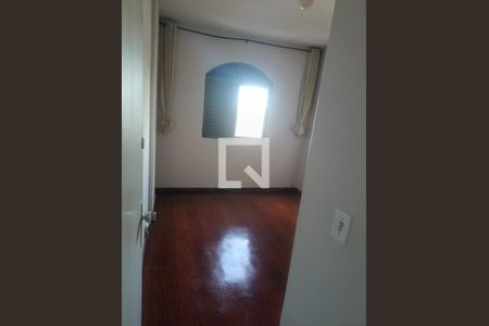 Quarto 1 de apartamento para alugar com 2 quartos, 60m² em Centro, Uberlândia