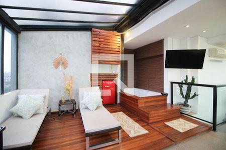 Cobertura privativa  de apartamento à venda com 3 quartos, 140m² em Indianópolis, São Paulo