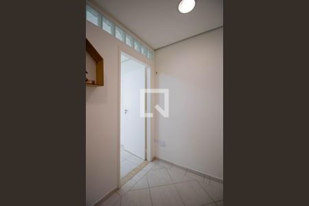 Recepção  de casa para alugar com 1 quarto, 30m² em Vila Suzana, São Paulo
