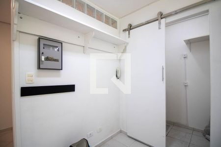 Sala 2 de casa para alugar com 1 quarto, 30m² em Vila Suzana, São Paulo