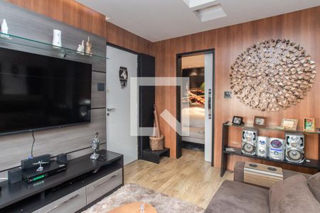 Sala de casa à venda com 4 quartos, 210m² em Vila Paiva, São Paulo