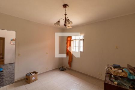 Sala de casa à venda com 2 quartos, 250m² em Vila California, São Paulo