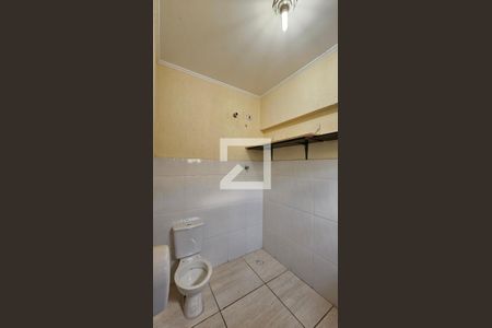 Banheiro da suite de casa à venda com 3 quartos, 330m² em Bela Vista, Osasco