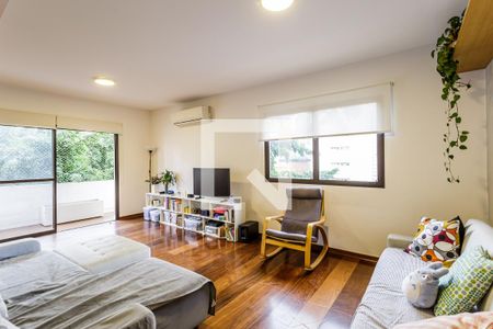 Sala de apartamento à venda com 2 quartos, 140m² em Moema, São Paulo