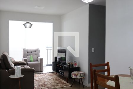 Sala  de apartamento à venda com 3 quartos, 75m² em Picanço, Guarulhos