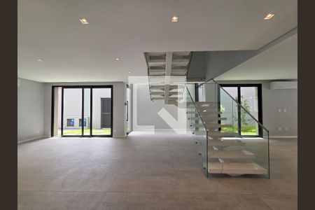 Sala de casa à venda com 4 quartos, 550m² em Jardim Luzitania, São Paulo