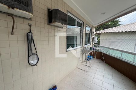 Varanda de apartamento para alugar com 2 quartos, 75m² em Jardim Guanabara, Rio de Janeiro