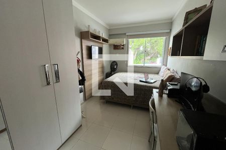 Suite de apartamento para alugar com 2 quartos, 75m² em Jardim Guanabara, Rio de Janeiro