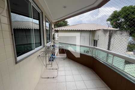Varanda de apartamento para alugar com 2 quartos, 75m² em Jardim Guanabara, Rio de Janeiro