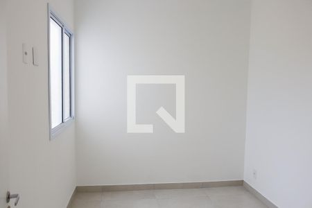 Apartamento para alugar com 2 quartos, 45m² em Quitaúna, Osasco