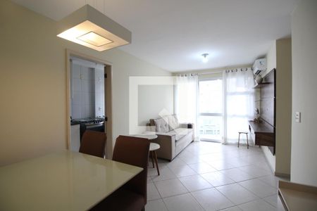 Sala de apartamento para alugar com 2 quartos, 68m² em Barra Olímpica, Rio de Janeiro