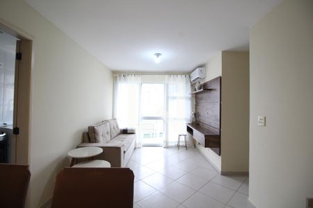 Sala de apartamento para alugar com 2 quartos, 68m² em Barra Olímpica, Rio de Janeiro