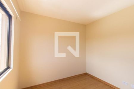 Quarto 2 de casa para alugar com 3 quartos, 121m² em Novo Mundo, Curitiba