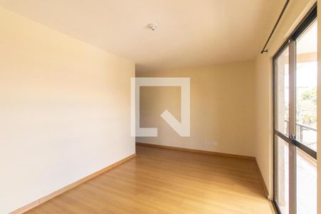 Quarto 1 Suíte  de casa para alugar com 3 quartos, 121m² em Novo Mundo, Curitiba