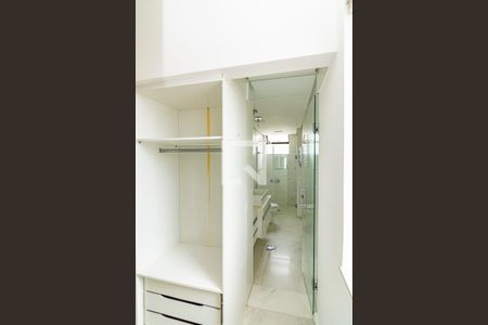 Closet da suíte de apartamento à venda com 3 quartos, 220m² em Sion, Belo Horizonte