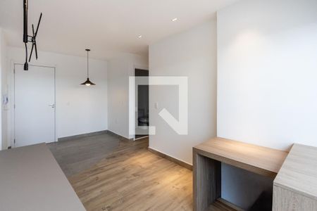 Sala de apartamento para alugar com 2 quartos, 55m² em Vila Anastácio, São Paulo