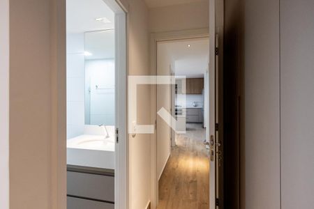 Corredor de apartamento para alugar com 2 quartos, 55m² em Vila Anastácio, São Paulo