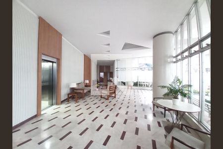 Hall social de apartamento para alugar com 3 quartos, 175m² em Itararé, São Vicente