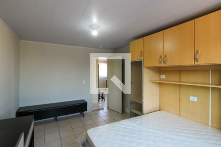 Quarto 1 de casa para alugar com 2 quartos, 80m² em Vila Tolstoi, São Paulo