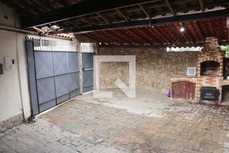 Casa para alugar com 4 quartos, 160m² em Califórnia, Nova Iguaçu