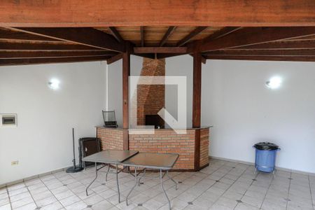 Apartamento para alugar com 210m², 3 quartos e 1 vagaÁrea Comum