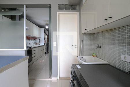 Apartamento para alugar com 210m², 3 quartos e 1 vagaÁrea de Serviço
