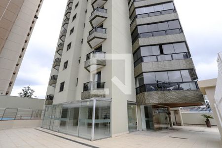 Apartamento para alugar com 210m², 3 quartos e 1 vagaFachada