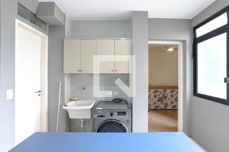 Apartamento para alugar com 210m², 3 quartos e 1 vagaÁrea de Serviço
