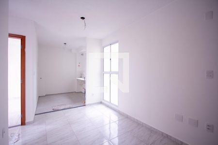 Sala de apartamento para alugar com 2 quartos, 30m² em Amendoeira, São Gonçalo