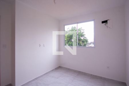 Quarto 1 de apartamento para alugar com 2 quartos, 30m² em Amendoeira, São Gonçalo