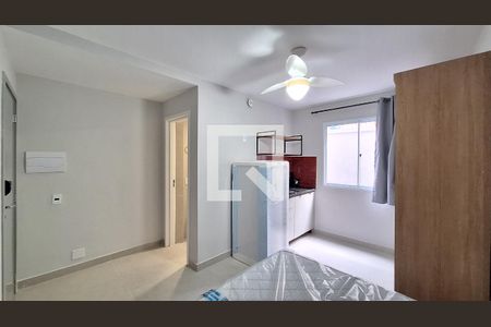 Sala/Quarto/Cozinha de kitnet/studio para alugar com 1 quarto, 20m² em Barra Funda, São Paulo