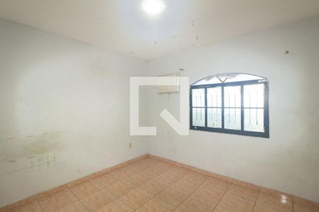 Quarto de kitnet/studio para alugar com 1 quarto, 30m² em Guaratiba, Rio de Janeiro