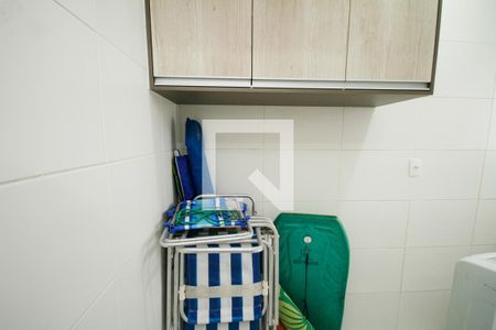 Área de Serviço de apartamento para alugar com 2 quartos, 91m² em Vila Tupi, Praia Grande