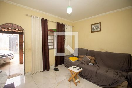 Sala de casa à venda com 4 quartos, 360m² em Bom Jesus, Contagem