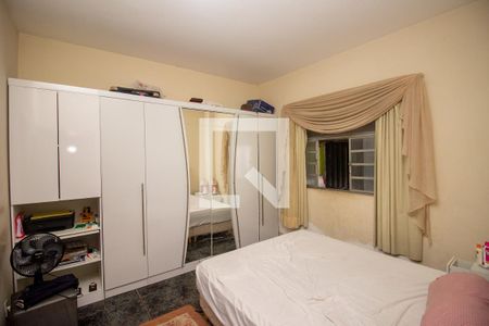 Quarto Suíte de casa à venda com 4 quartos, 360m² em Bom Jesus, Contagem