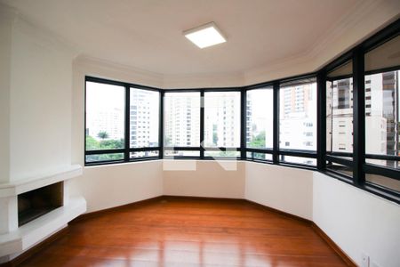 Sala de TV de apartamento à venda com 4 quartos, 227m² em Planalto Paulista, São Paulo