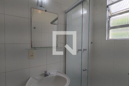 Banheiro de kitnet/studio para alugar com 1 quarto, 30m² em Copacabana, Rio de Janeiro