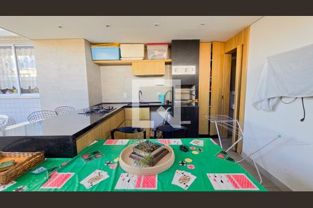 Apartamento à venda com 3 quartos, 142m² em Sagrada Família, Belo Horizonte