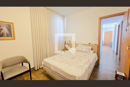 Apartamento à venda com 3 quartos, 142m² em Sagrada Família, Belo Horizonte