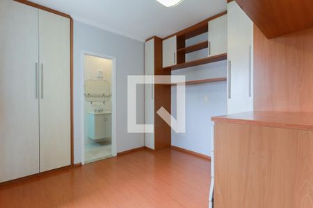 Suíte de casa de condomínio à venda com 3 quartos, 161m² em Vila Ester (zona Norte), São Paulo