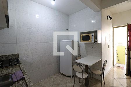 Cozinha de apartamento para alugar com 1 quarto, 24m² em Bela Vista, Porto Alegre