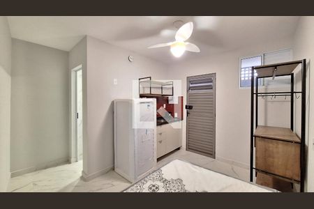Quarto/cozinha  de kitnet/studio para alugar com 1 quarto, 18m² em Barra Funda, São Paulo