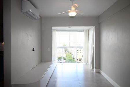 Apartamento à venda com 3 quartos, 82m² em São Geraldo, Porto Alegre