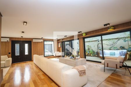 Sala de casa à venda com 3 quartos, 329m² em Jardim Guedala, São Paulo
