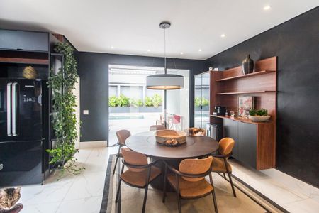 Sala de casa de condomínio à venda com 4 quartos, 280m² em Residencial Burle Marx, Santana de Parnaíba