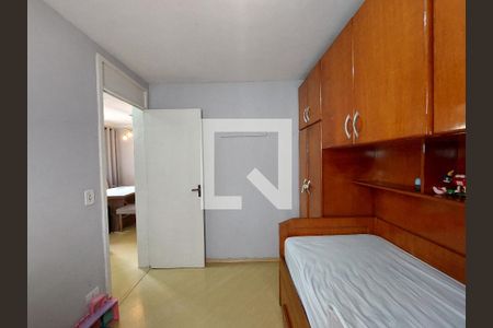 Quarto 1 de apartamento para alugar com 2 quartos, 43m² em Guarapiranga, São Paulo
