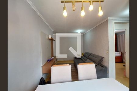 Sala de apartamento para alugar com 2 quartos, 43m² em Guarapiranga, São Paulo