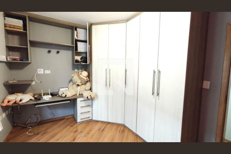 Quarto 2 de casa para alugar com 3 quartos, 250m² em Jardim Miragaia, São Paulo