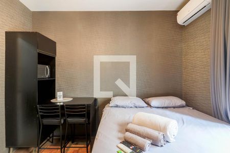 Suíte 1 de casa para alugar com 6 quartos, 200m² em Brooklin, São Paulo